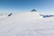 44_Schneestock in fondo a sinistra